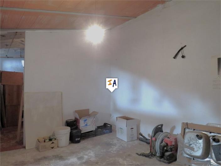 Image No.9-5 Bed House for sale