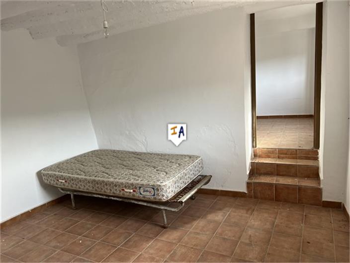 Image No.11-2 Bed Farmhouse for sale