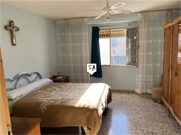 Image No.11-4 Bed House for sale