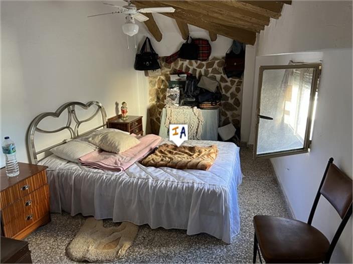 Image No.13-4 Bed House for sale