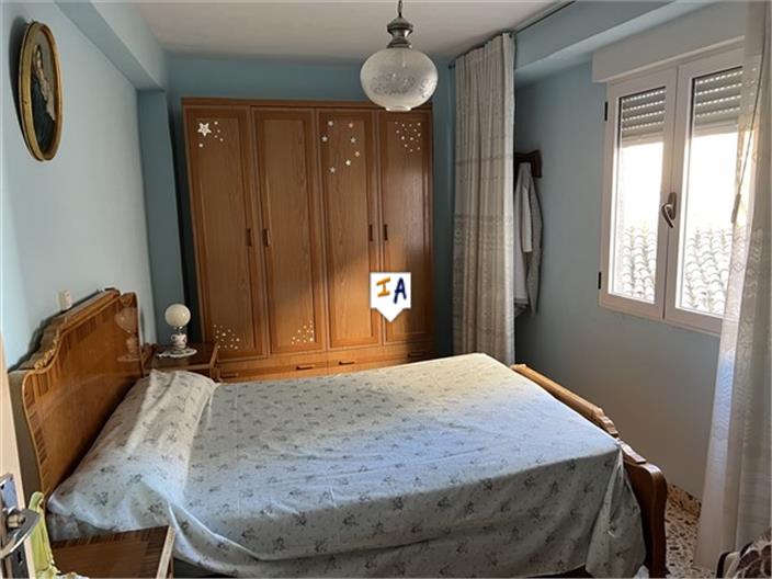 Image No.14-4 Bed House for sale