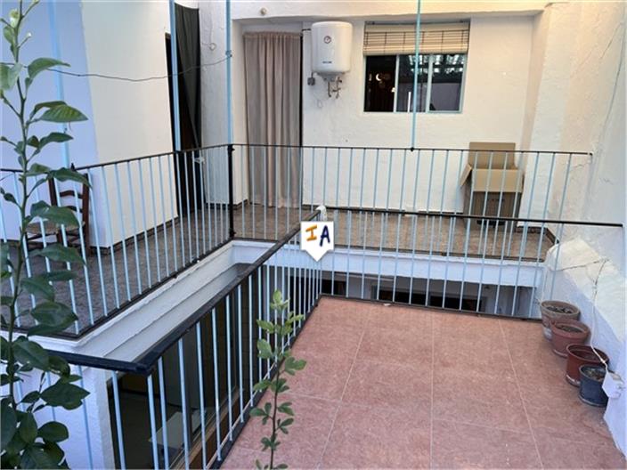 Image No.4-4 Bed House for sale