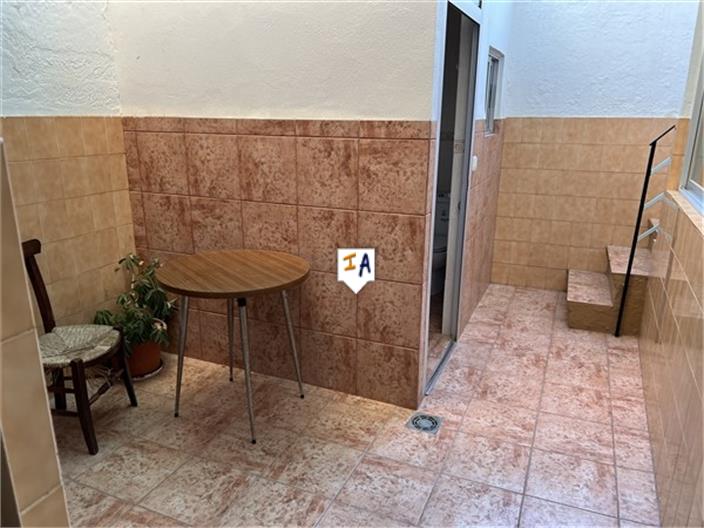 Image No.5-4 Bed House for sale