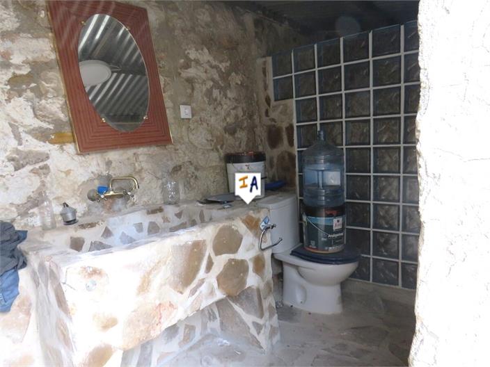 Image No.16-5 Bed House for sale