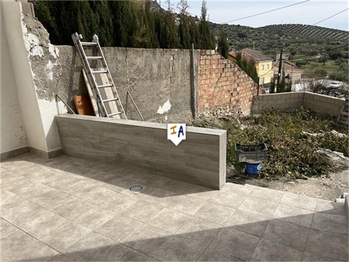 Image No.6-3 Bed House for sale