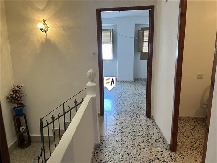 Image No.11-5 Bed House for sale