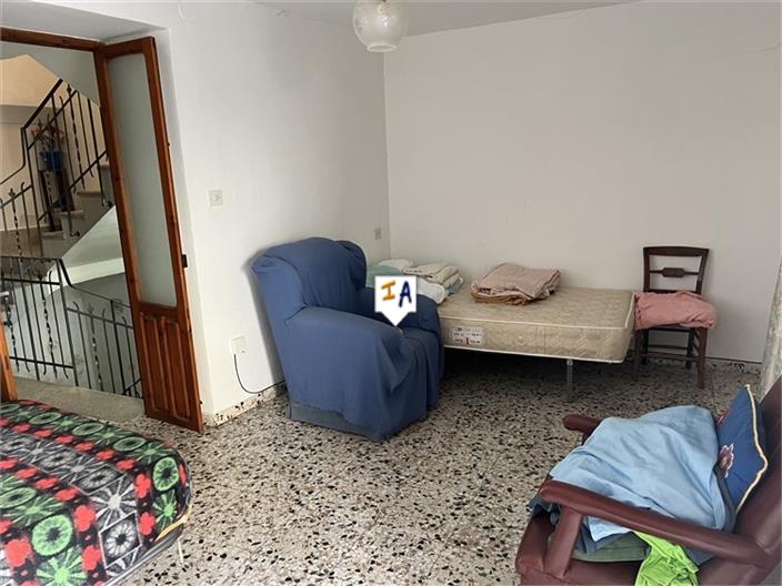 Image No.15-5 Bed House for sale