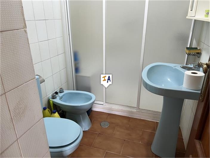 Image No.10-3 Bed House for sale