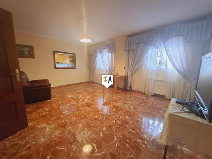 Image No.8-4 Bed House for sale