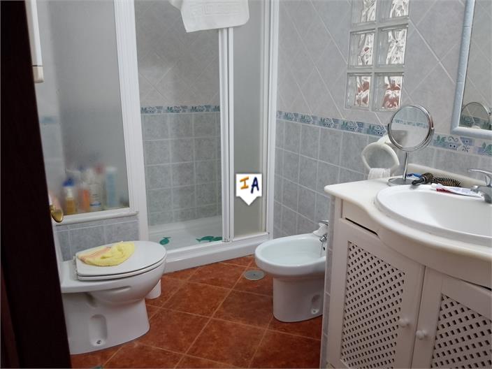 Image No.12-7 Bed Villa for sale