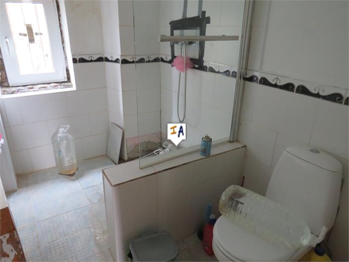 Image No.9-2 Bed Farmhouse for sale