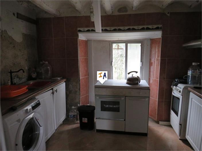 Image No.10-2 Bed Farmhouse for sale