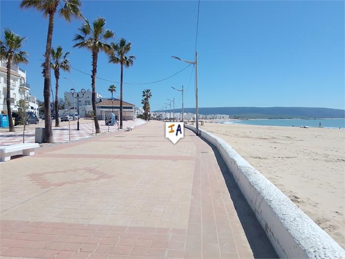 Image No.17-2 Bed House for sale