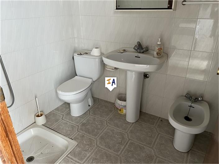 Image No.11-4 Bed House for sale