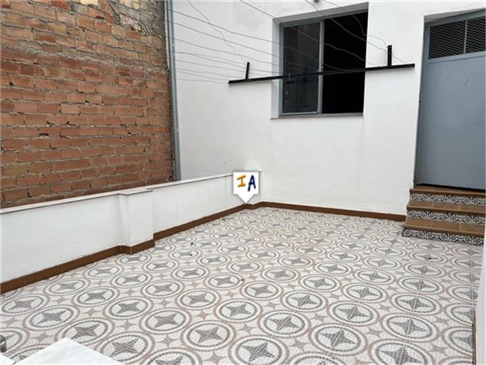 Image No.8-4 Bed House for sale