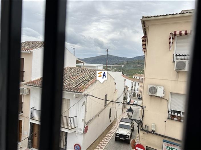 Image No.9-4 Bed House for sale