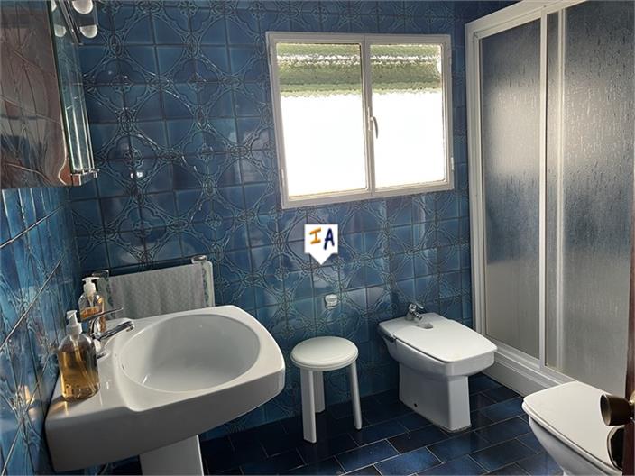 Image No.14-4 Bed House for sale