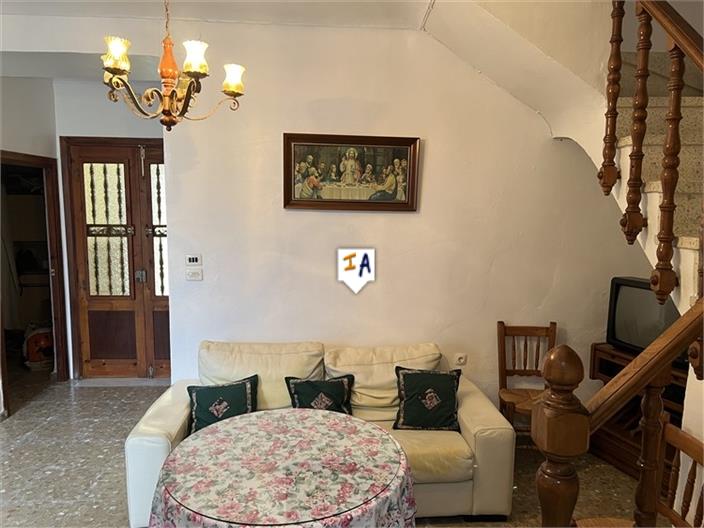 Image No.8-4 Bed House for sale