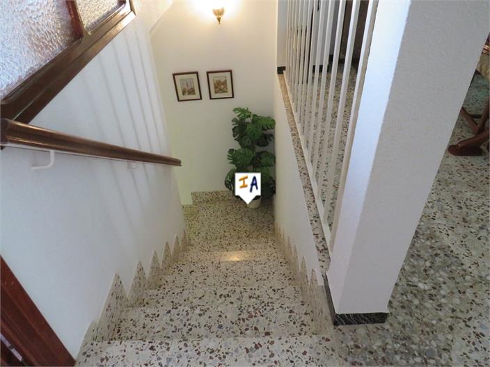 Image No.4-3 Bed Property for sale