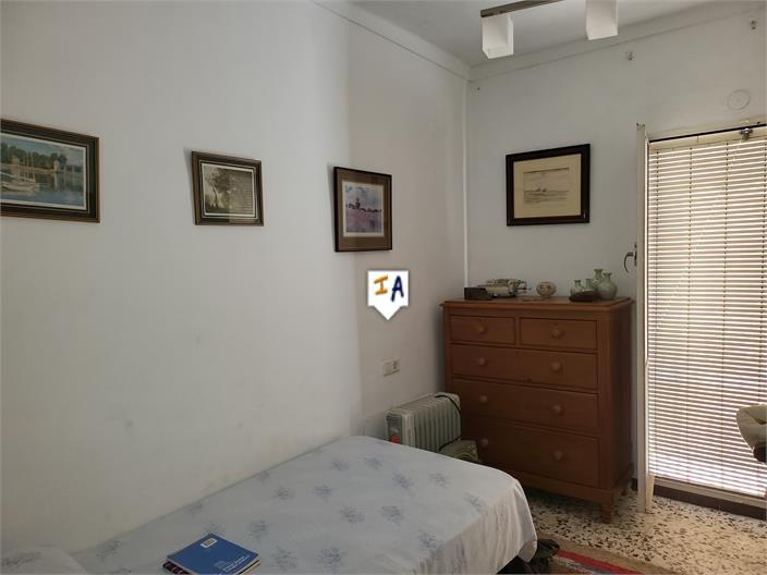 Image No.14-3 Bed House for sale