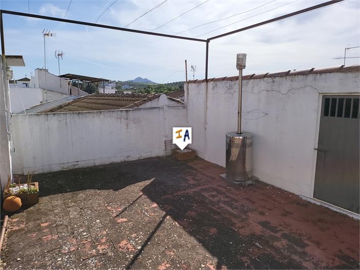 Image No.15-3 Bed House for sale