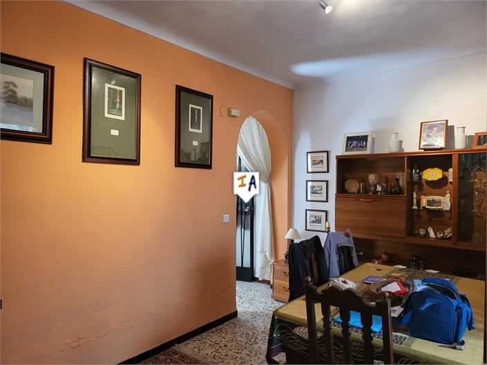 Image No.7-3 Bed House for sale