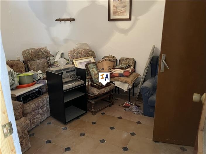 Image No.14-5 Bed House for sale