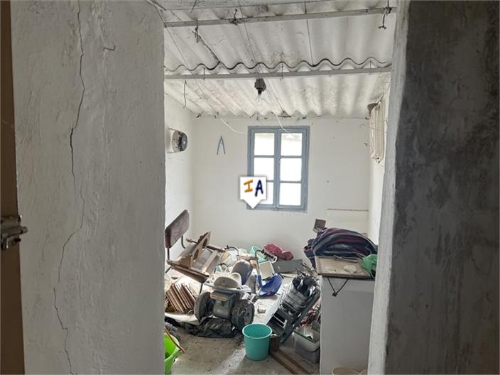 Image No.16-5 Bed House for sale