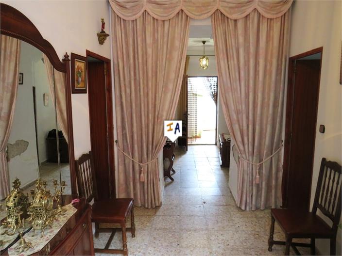 Image No.4-4 Bed House for sale