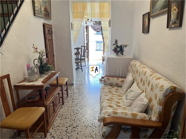 Image No.16-3 Bed House for sale