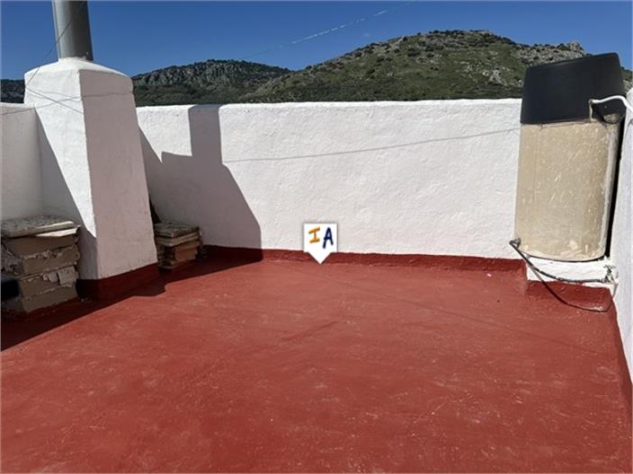 Image No.17-3 Bed House for sale