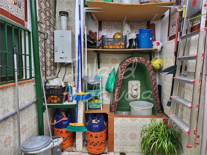 Image No.15-3 Bed House for sale