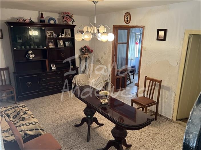 Image No.13-5 Bed House for sale