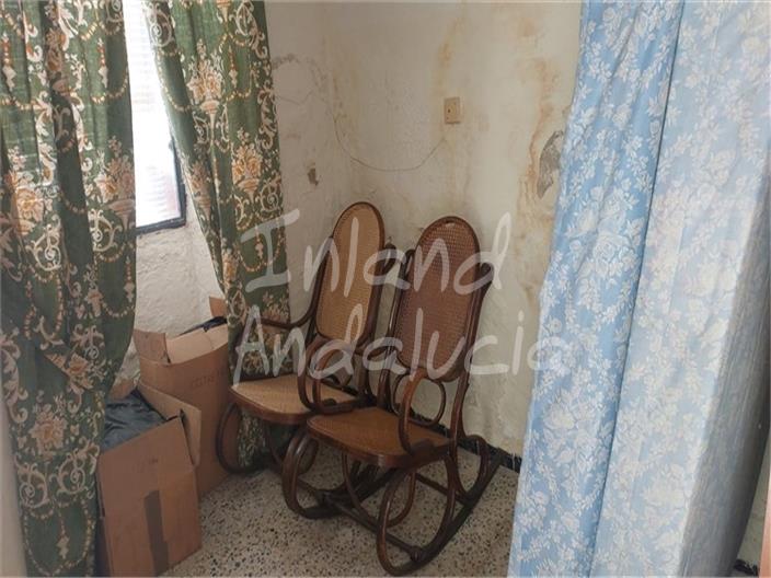 Image No.11-4 Bed House for sale