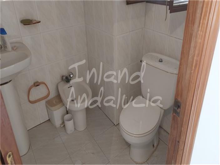 Image No.7-3 Bed House for sale