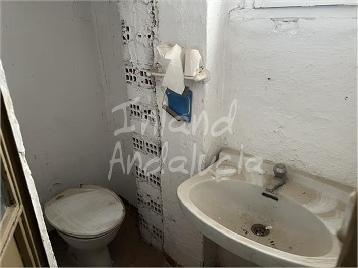 Image No.14-5 Bed House for sale