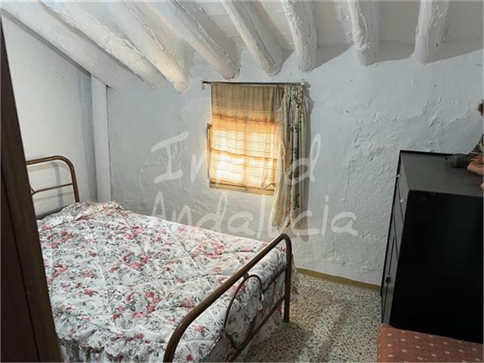 Image No.15-5 Bed House for sale