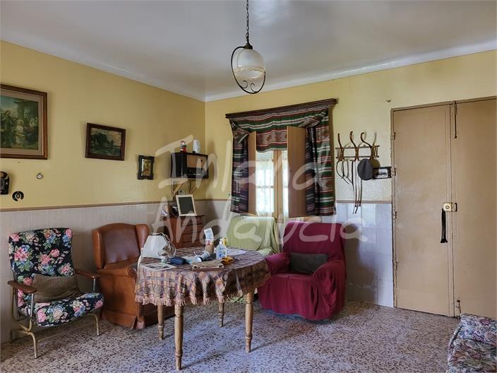 Image No.12-4 Bed Farmhouse for sale