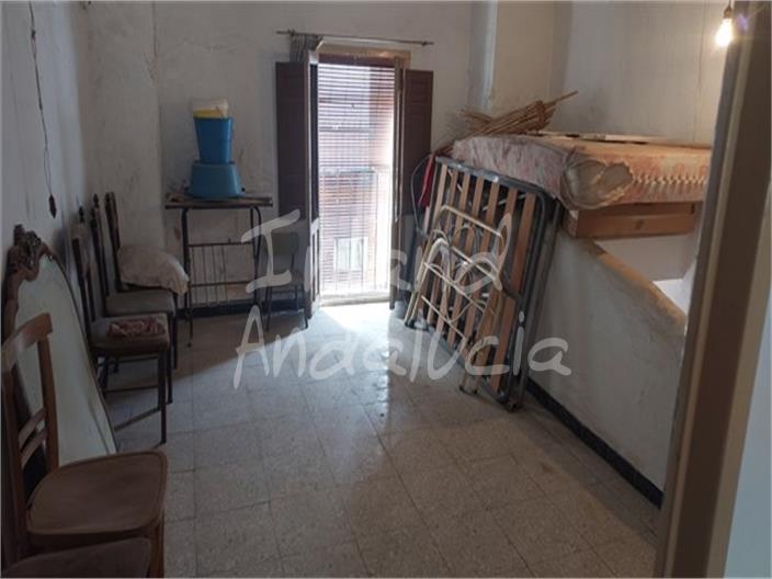 Image No.6-3 Bed House for sale
