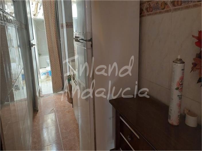 Image No.9-3 Bed House for sale