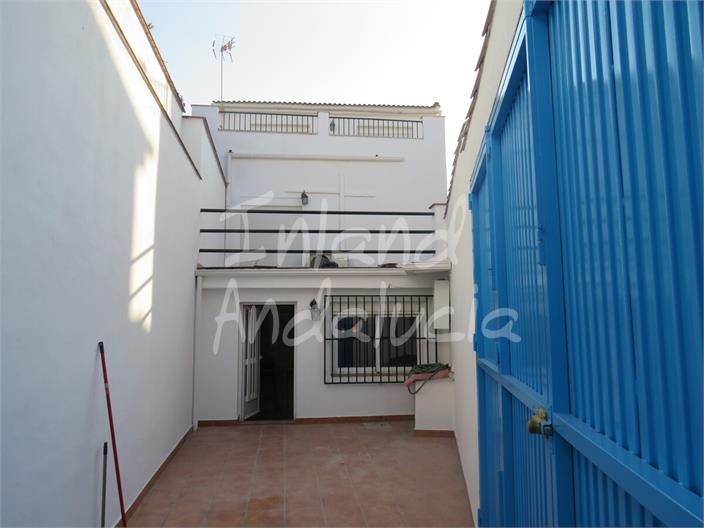 Image No.7-3 Bed House for sale