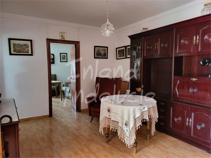 Image No.7-4 Bed House for sale