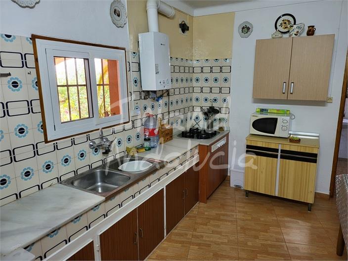 Image No.9-4 Bed House for sale