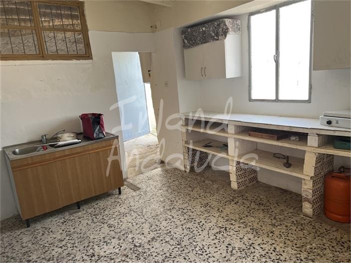 Image No.5-4 Bed House for sale