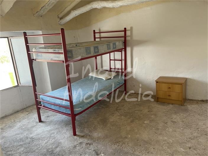 Image No.10-4 Bed House for sale