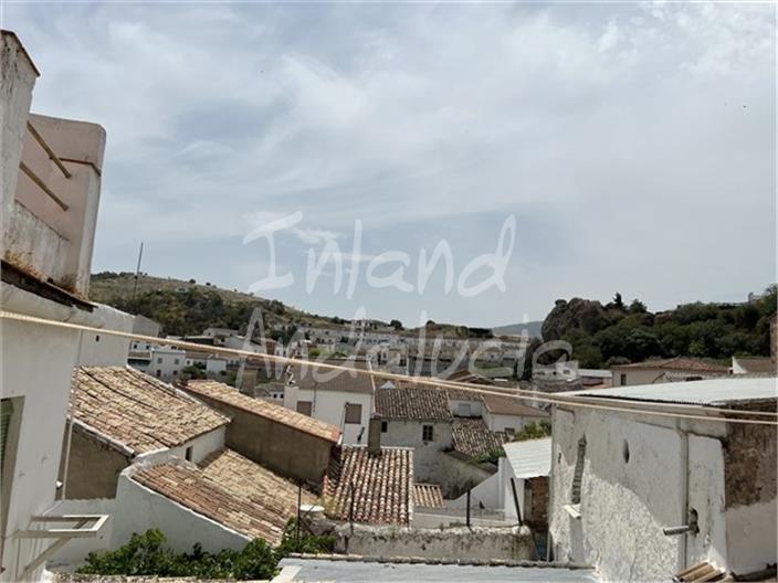 Image No.2-3 Bed House for sale