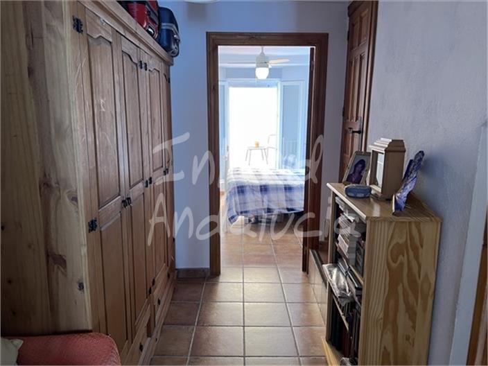 Image No.14-3 Bed House for sale