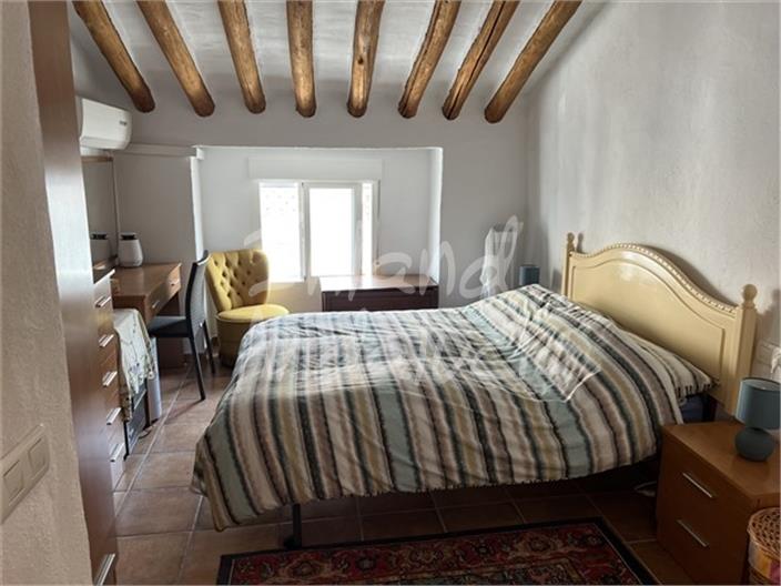 Image No.7-3 Bed House for sale