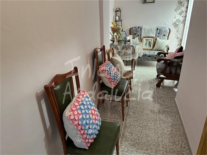 Image No.10-5 Bed House for sale