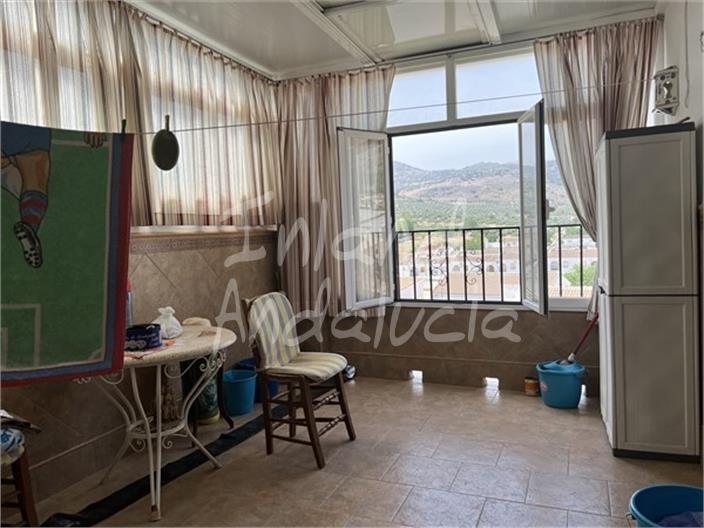 Image No.4-4 Bed House for sale